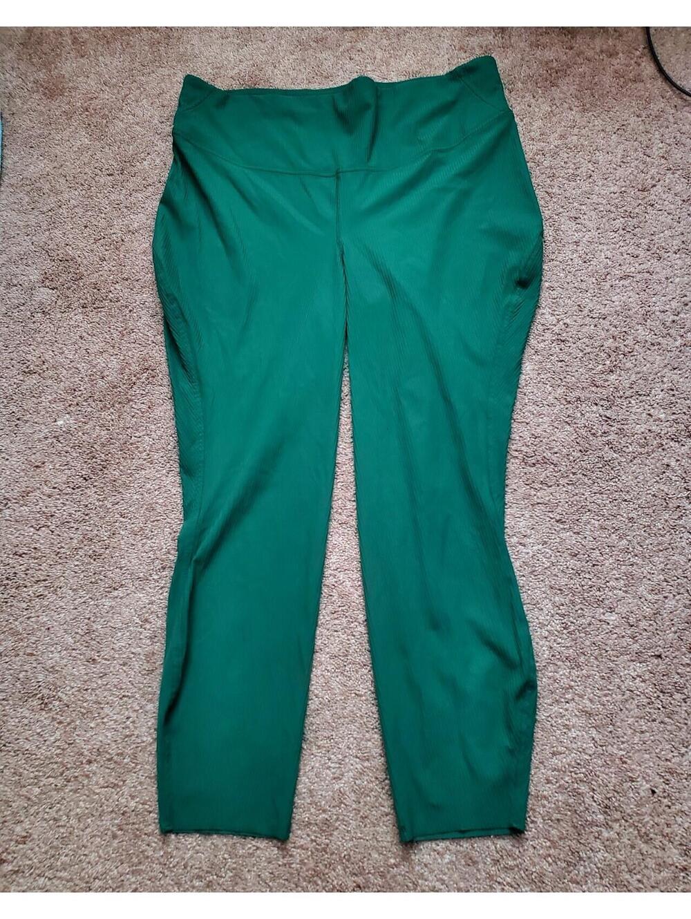 Lululemon Base Pace HR Tight 25" Ribbed Green Size 16 Great Cond.